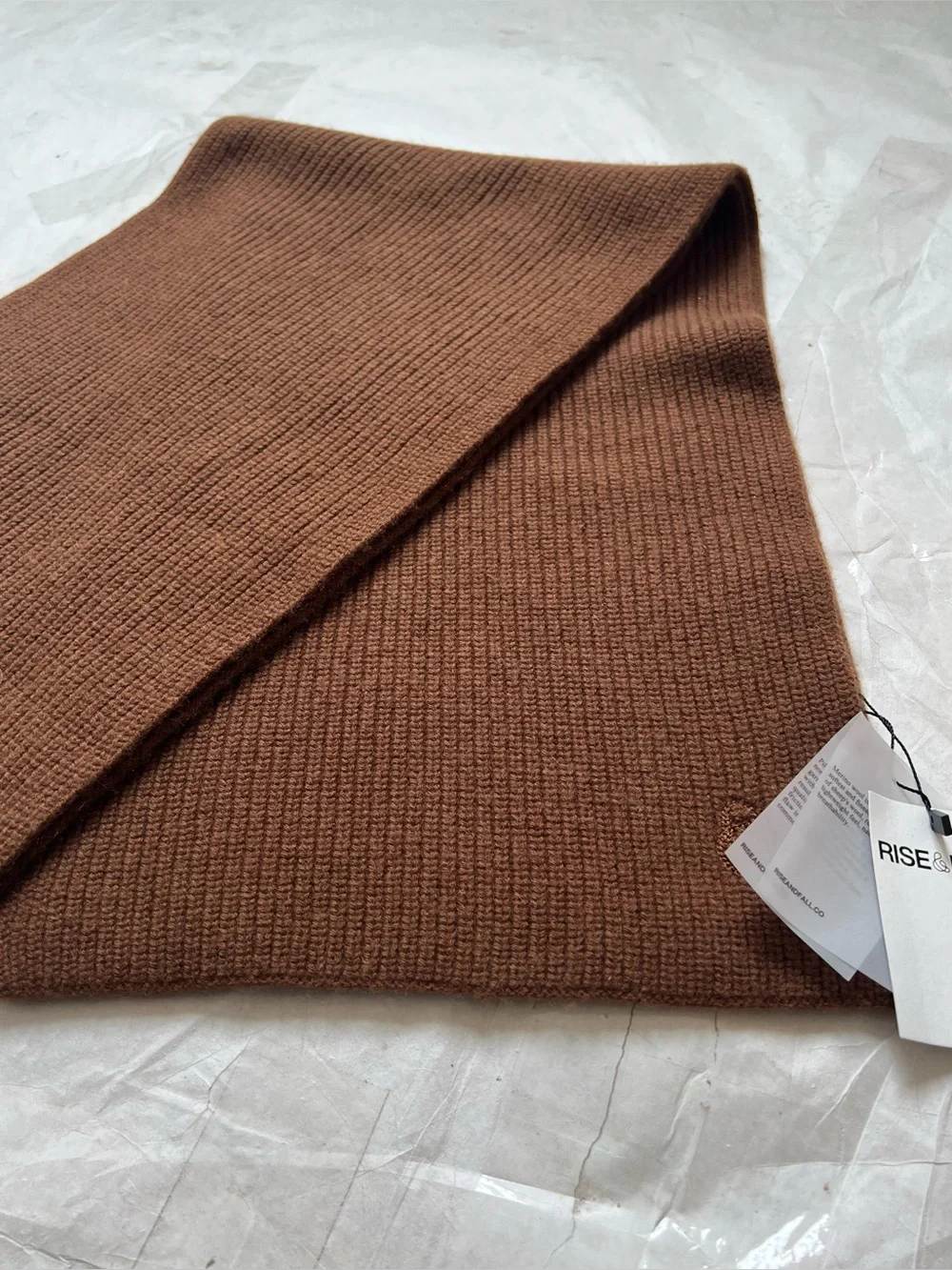 NWT Rise & Fall Men’s Cozy Oversized Ribbed Merino Wool Cashmere Scarf Brown